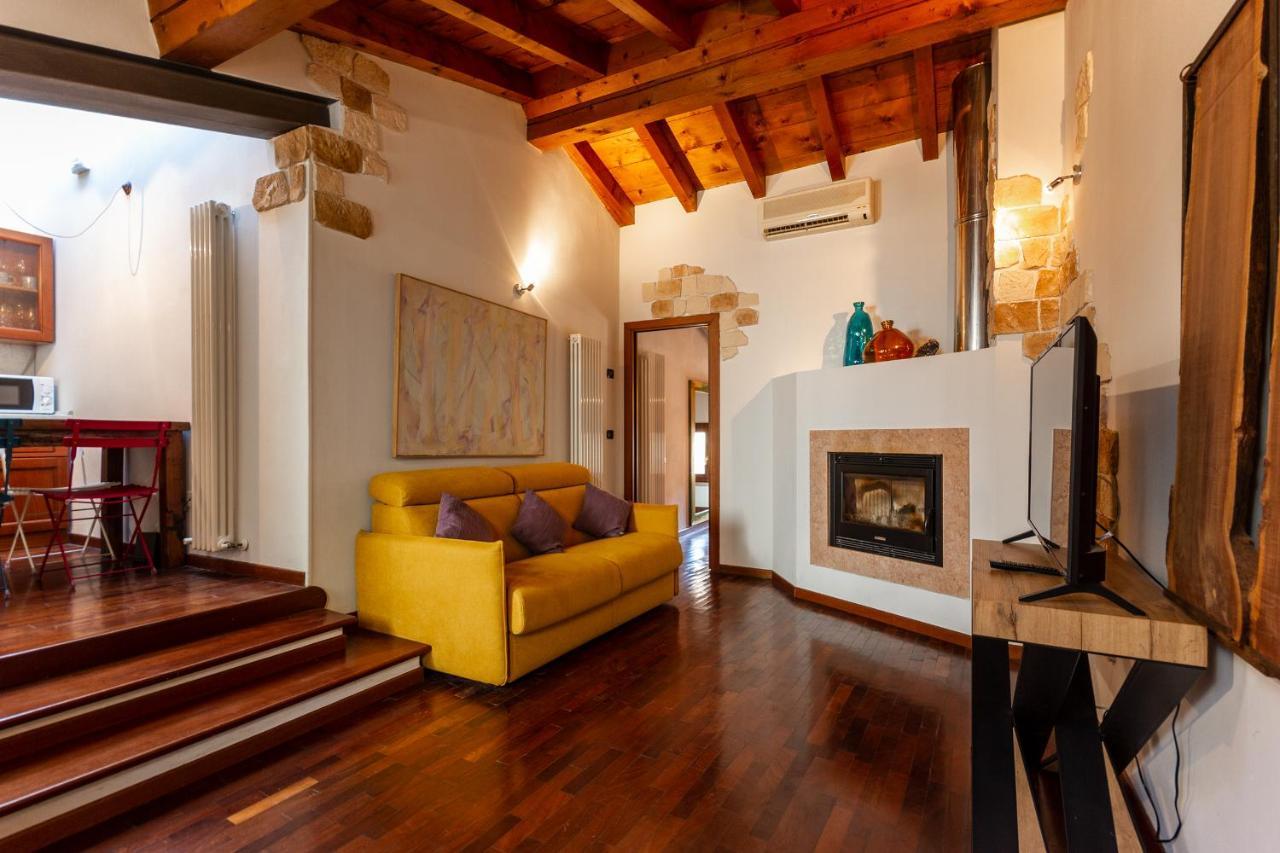 La Terrazza Apartment - Smart Holiday Mantova Esterno foto